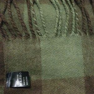 Scarf in great condition.